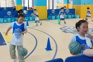 韩国篮球训练课多少钱